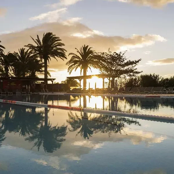 Robinson Esquinzp Playa Sportpool