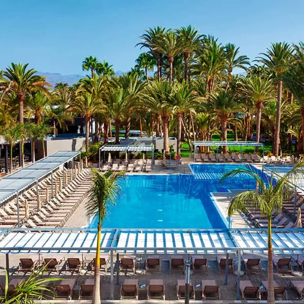 Riu Palace Oasis Poolanlage