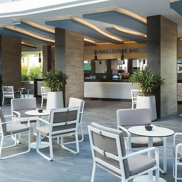 Hotel Riu Papayas Lounge Bar